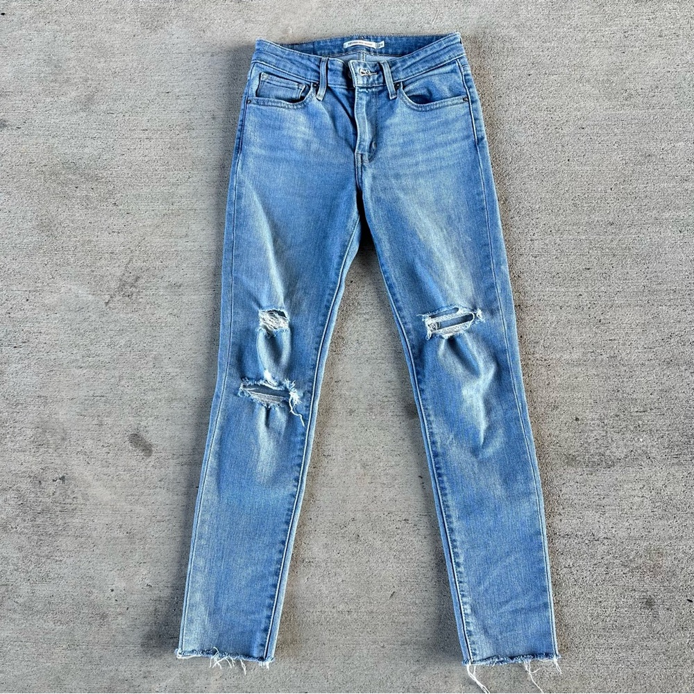 Levi’s “721 High Rise Skinny” Jeans Size 24